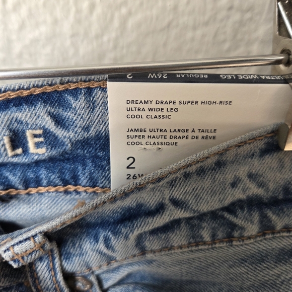 American Eagle Dreamy Drape Super High-Rise Sz 2 Ultra Wide Leg Jeans  Long Blue - Picture 12 of 15